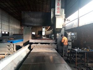 數(shù)控龍門(mén)銑床加工三維柔性焊接平臺(tái)